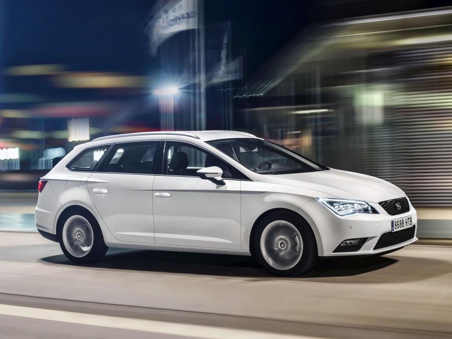  Seat Leon ST 2013 года  (фото 4 из 17)